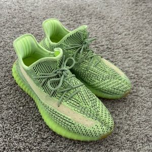 Yeezy boost 350 size 9.5
